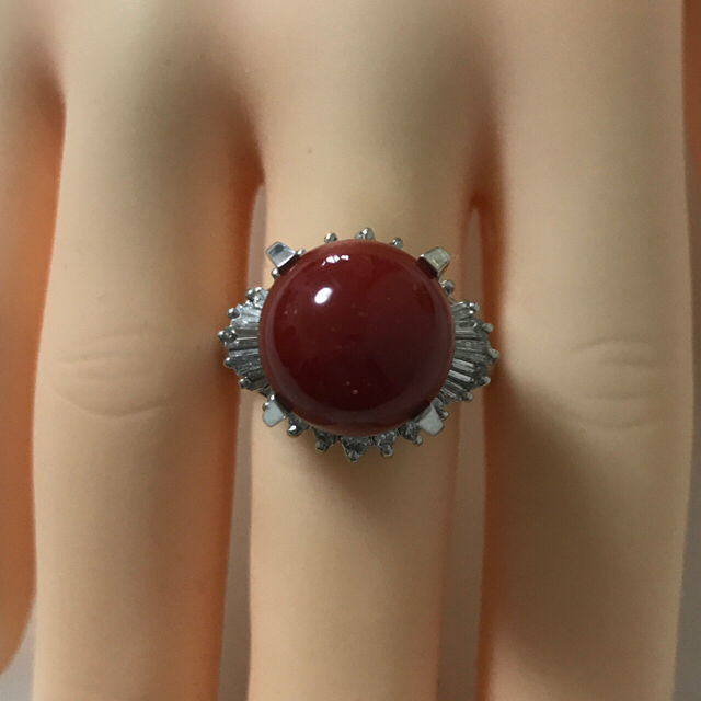 赤血珊瑚天然ダイヤモンドpt900リング レディースのアクセサリー(リング(指輪))の商品写真