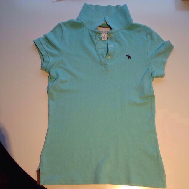 Abercrombie&Fitch(アバクロンビーアンドフィッチ)のアバクロ  綺麗色☆ポロシャツ レディースのトップス(ポロシャツ)の商品写真
