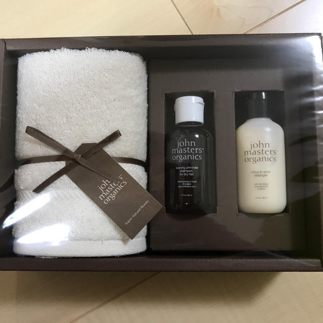 John Masters Organics(ジョンマスターオーガニック)のジョンマスター オーガニックギフトセット コスメ/美容のキット/セット(サンプル/トライアルキット)の商品写真