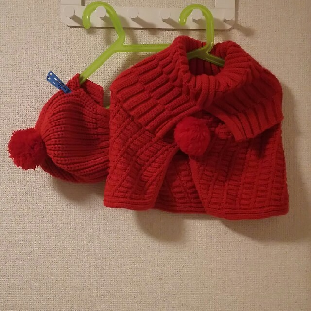 1～2回着用)手編み風、赤ニット帽ケープの通販 by shiratama box｜ラクマ