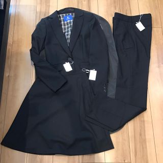 バーバリーブルーレーベル(BURBERRY BLUE LABEL)のブルーレーベルクレストブリッジスーツ三点セット新品未使用(テーラードジャケット)