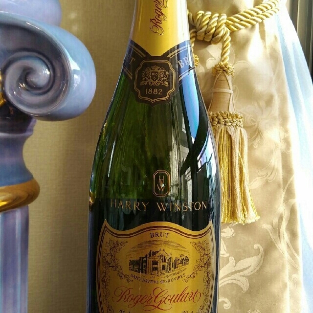 HARRY WINSTON - 【泡】ハリー ウィンストン　非売品 ワイン　CAVA　+VOSS 水