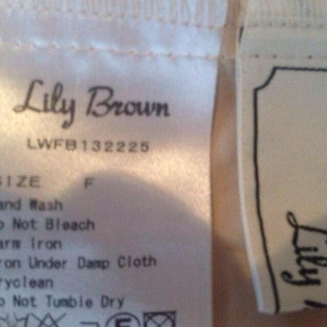 Lily Brown(リリーブラウン)のLily Brownオフショルブラウス レディースのトップス(シャツ/ブラウス(半袖/袖なし))の商品写真