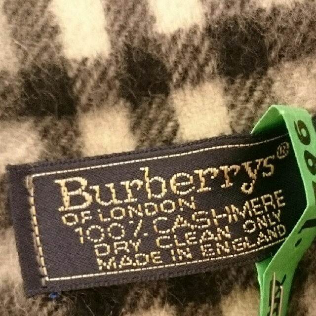 BURBERRY(バーバリー)の美品＊カシミア100％マフラー レディースのファッション小物(マフラー/ショール)の商品写真