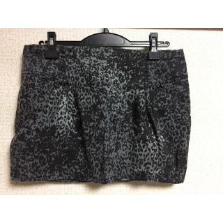 ザラ(ZARA)の値下げ再出品　スカート  ZARA ザラ ヒョウ 黒 グレー ミニ 万能(ミニスカート)