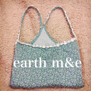 アースミュージックアンドエコロジー(earth music & ecology)の売り尽くし＊花柄みどりのキャミソール(キャミソール)