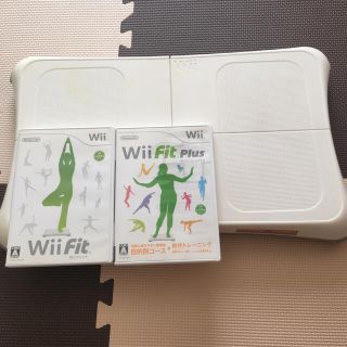 ウィー(Wii)のwiiフィット(家庭用ゲーム機本体)