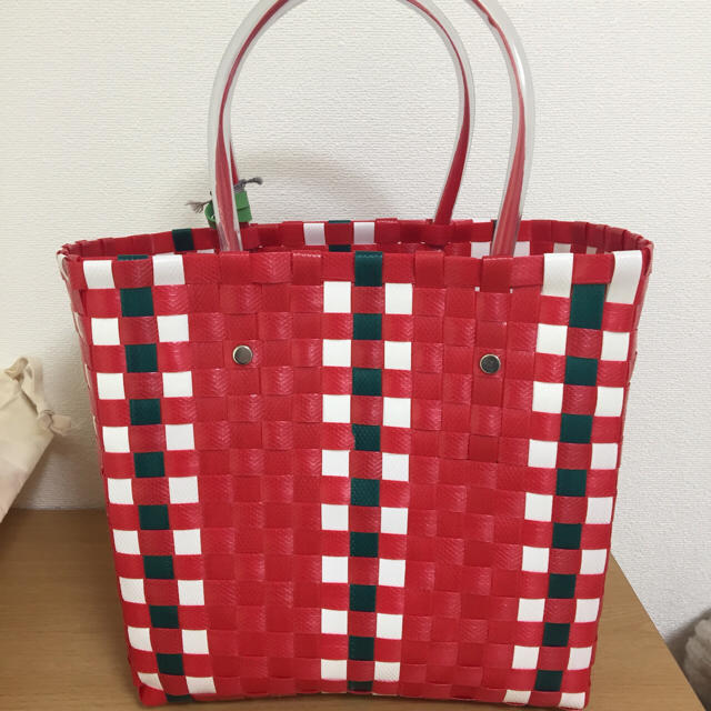 Marni(マルニ)のmpopopom様専用 マルニカフェフラワー ミニ バッグ レディースのバッグ(かごバッグ/ストローバッグ)の商品写真