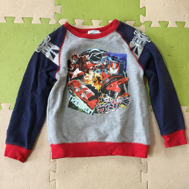 BANDAI(バンダイ)の仮面ライダードライブ トレーナー キッズ/ベビー/マタニティのキッズ服男の子用(90cm~)(Tシャツ/カットソー)の商品写真