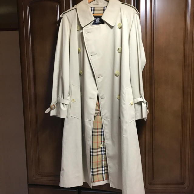 BURBERRY(バーバリー)のコジロー様専用【美品】Burberry トレンチコート レディースのジャケット/アウター(トレンチコート)の商品写真