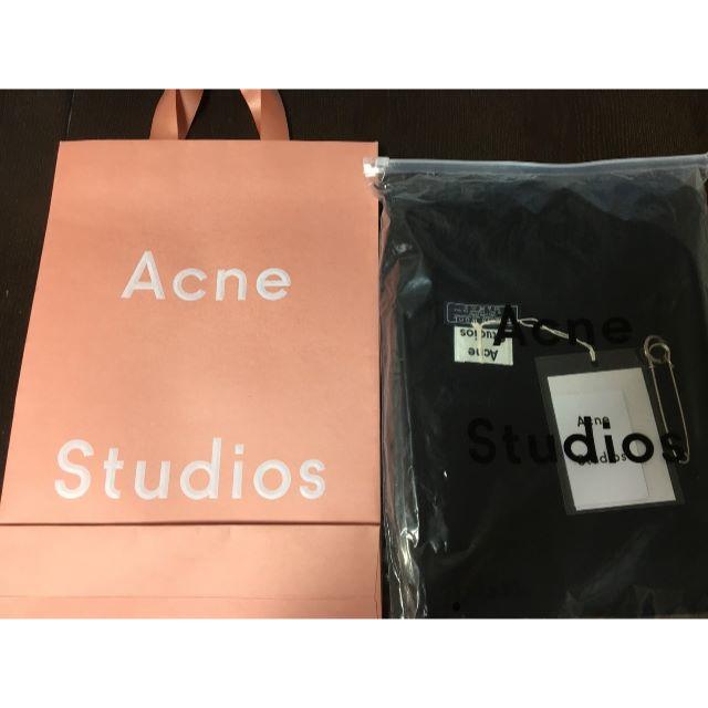 ACNE(アクネ)の【完売必至】 アクネ　ストール　ブラック AcneStudios レディースのファッション小物(ストール/パシュミナ)の商品写真