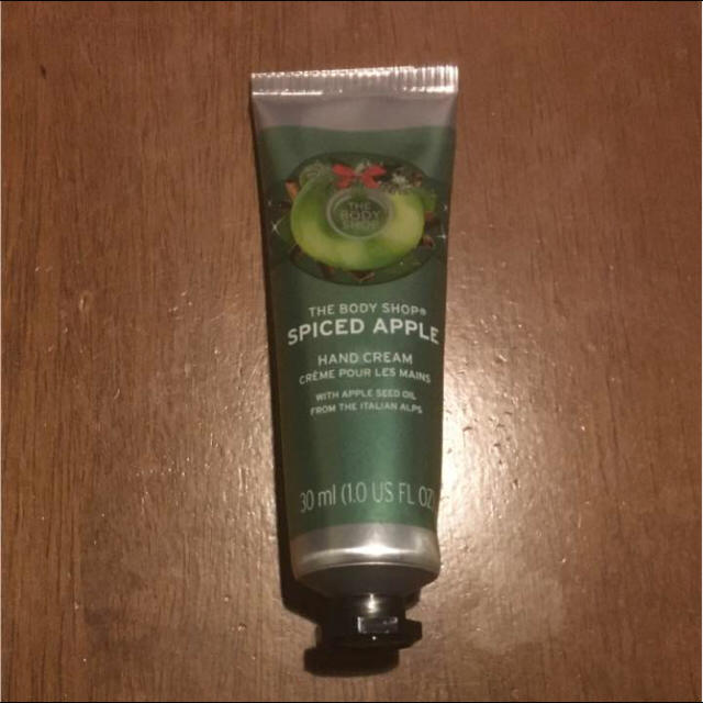 THE BODY SHOP(ザボディショップ)のボディショップ ハンドクリーム スパイスドアップル コスメ/美容のボディケア(ハンドクリーム)の商品写真