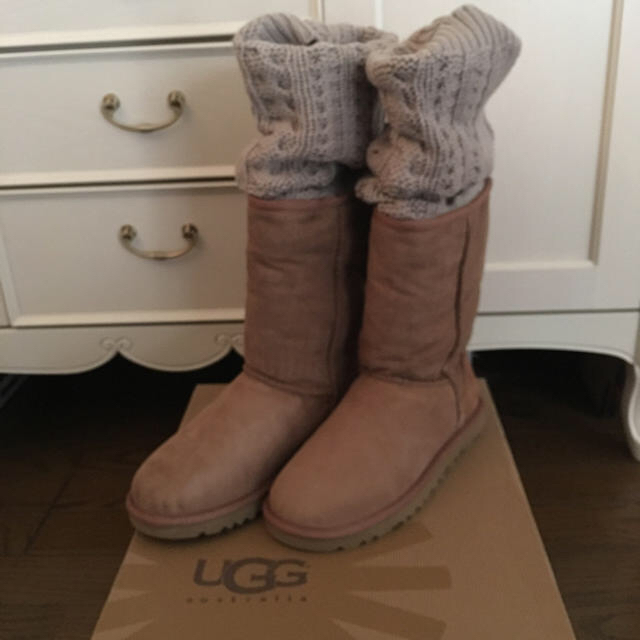 UGG(アグ)のみま様専用 UGG  ブーツ レディースの靴/シューズ(ブーツ)の商品写真