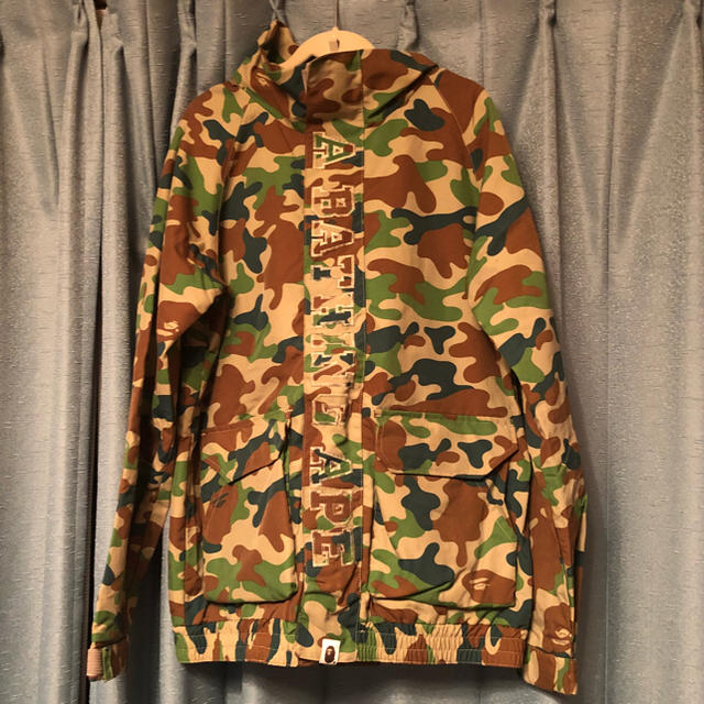 A BATHING APE(アベイシングエイプ)のA BATHING APE レディース ナイロンジャケット レディースのジャケット/アウター(ナイロンジャケット)の商品写真