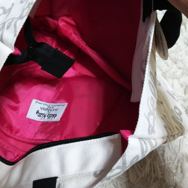 サンリオ(サンリオ)のHELLOKittyハローキティｱﾓﾝﾘｻﾞイニシャルトートバッグM レディースのバッグ(トートバッグ)の商品写真