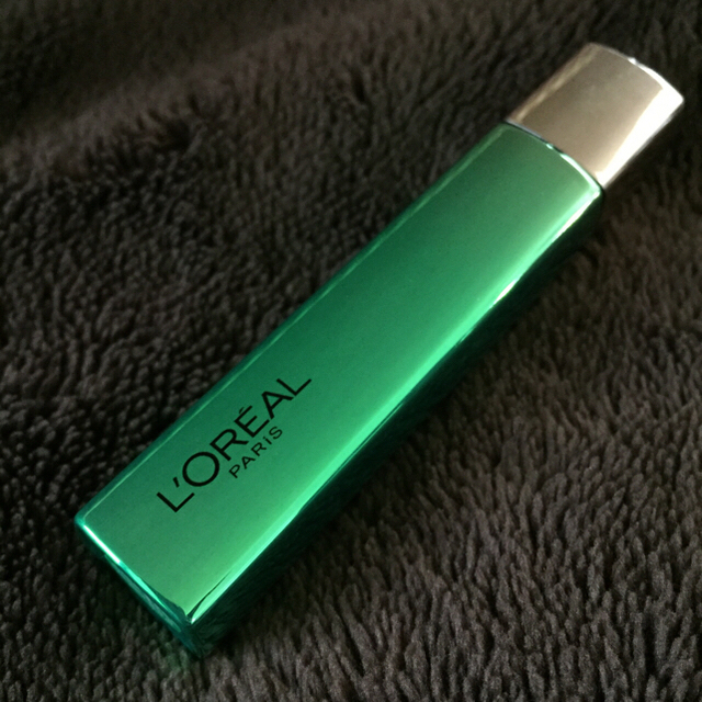 L'Oreal Paris(ロレアルパリ)の【みーたろ様専用】ロレアルパリ ユイルカレス ライムグリーン コスメ/美容のベースメイク/化粧品(リップグロス)の商品写真