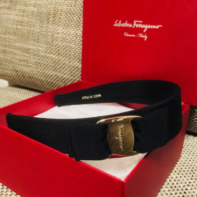 【美品&正規店】Salvatore Ferragamo リボンカチューシャ