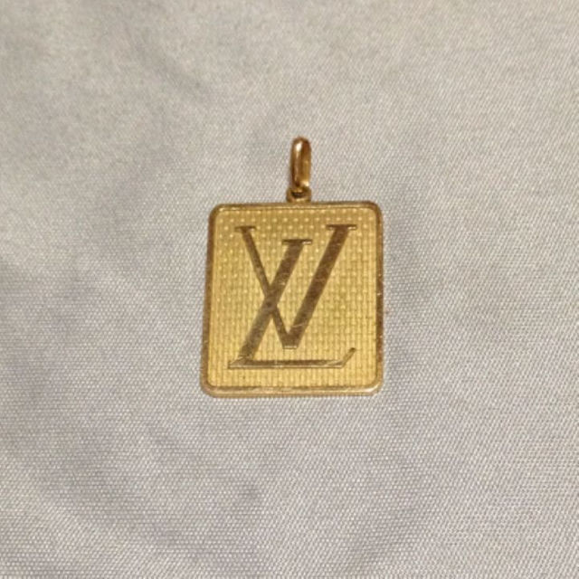 LOUIS VUITTON(ルイヴィトン)のLOUIS VUITTON チャーム レディースのアクセサリー(ネックレス)の商品写真