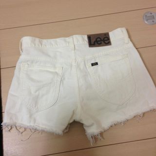 リー(Lee)のLee ホワイトデニムショーパン(ショートパンツ)