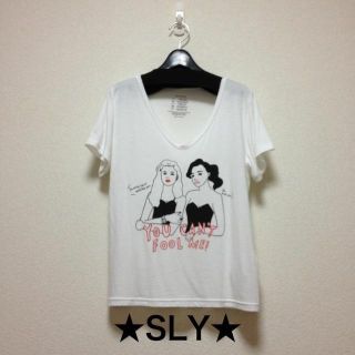 スライ(SLY)のSLY★VネックTシャツ(Tシャツ(半袖/袖なし))