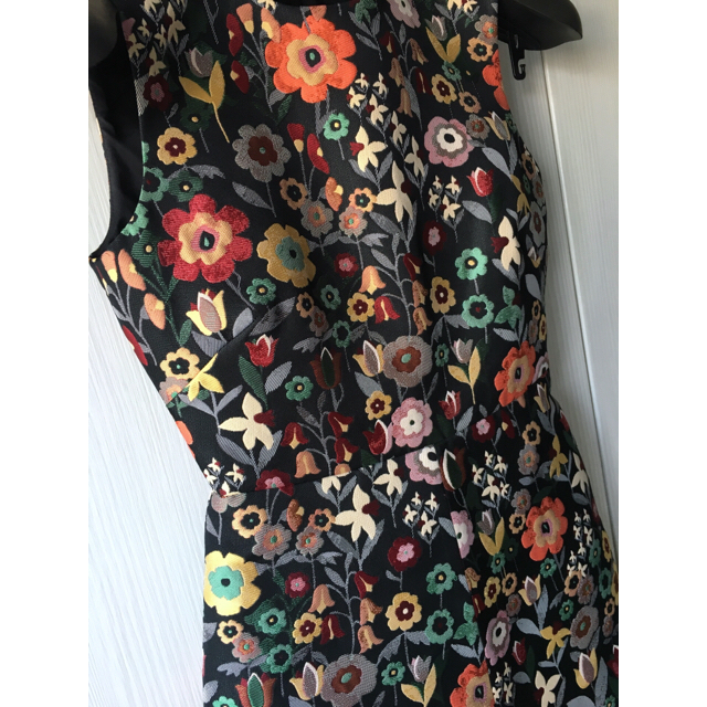 komochikana様✰RED Valentino ワンピース