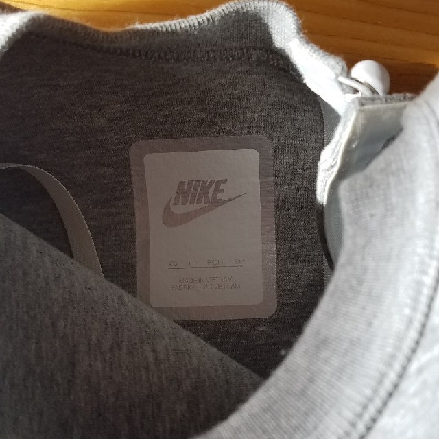 sacai(サカイ)の　sale♪　nike×sacai　XS レディースのトップス(トレーナー/スウェット)の商品写真