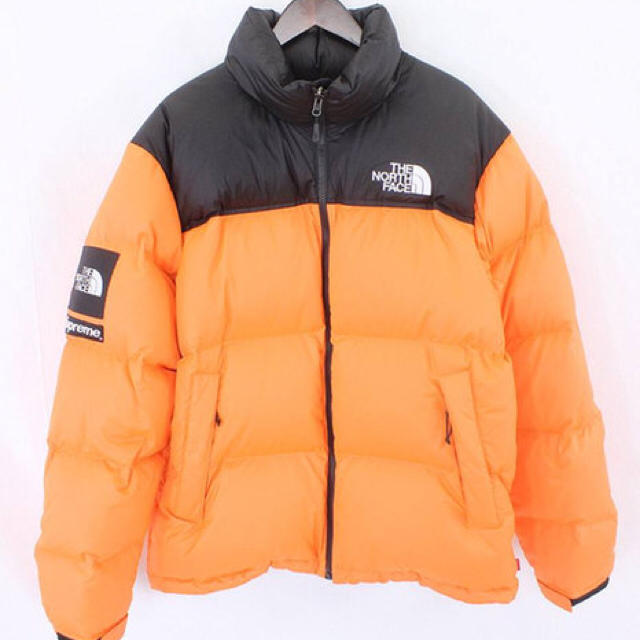 Supreme(シュプリーム)の超希少 Supreme × THE NORTH FACE ヌプシ パワーオレンジ メンズのジャケット/アウター(ダウンジャケット)の商品写真