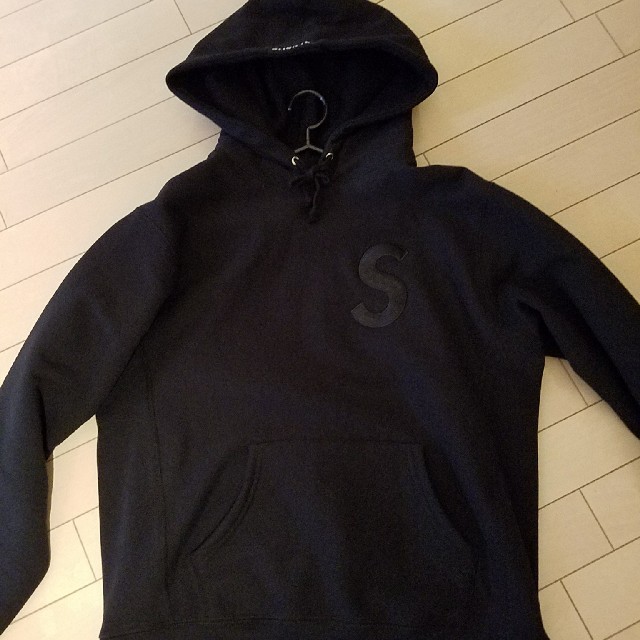トップス Supreme Sロゴの通販 by KTM's shop|シュプリームならラクマ
