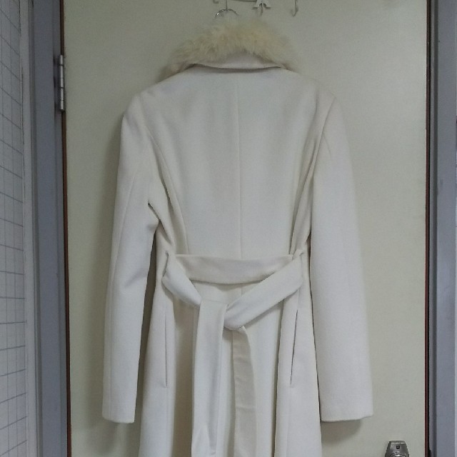 chereaux(シェロー)の白のロングコート レディースのジャケット/アウター(ロングコート)の商品写真