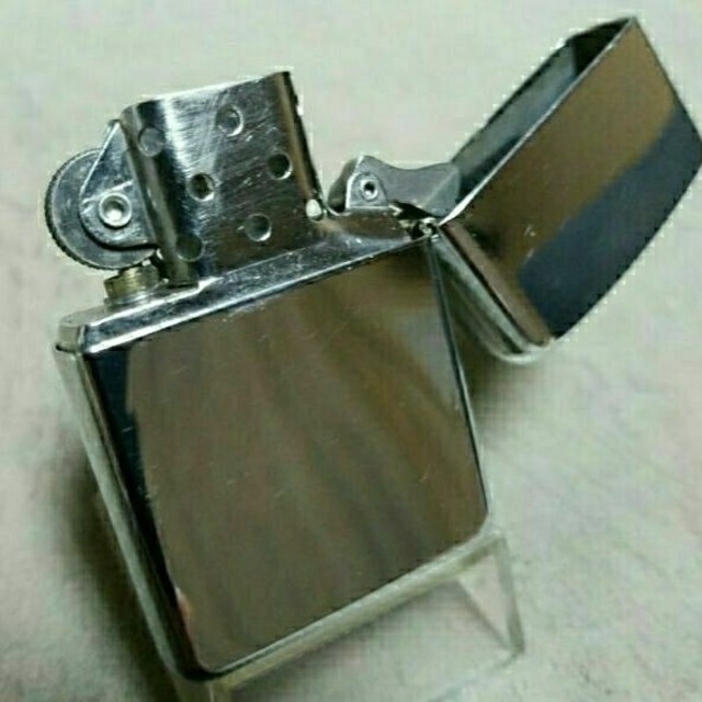 ZIPPO(ジッポー)の中古美品❤96E'Zippoミラーポリッシュ❤GUAM❤送料無料❤ メンズのファッション小物(タバコグッズ)の商品写真