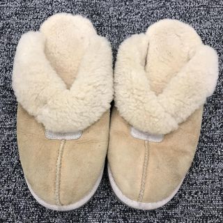 アグ(UGG)のUGG  ム－トンスリッパ（専用で）(スリッパ/ルームシューズ)