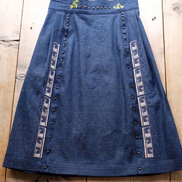 STUDIOUS(ステュディオス)のpetite robe noire  yoshiyo レディースのスカート(ひざ丈スカート)の商品写真
