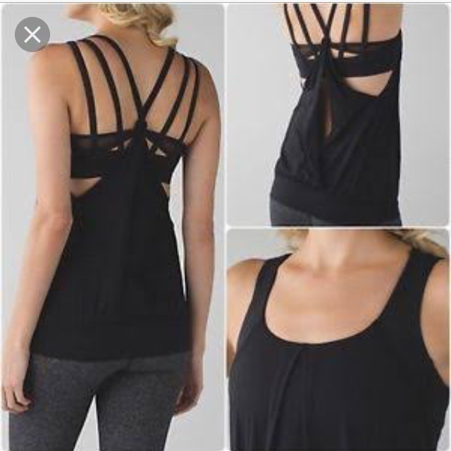 lululemon(ルルレモン)の様取置中 lululemon tank top size4 *outlet* スポーツ/アウトドアのトレーニング/エクササイズ(ヨガ)の商品写真