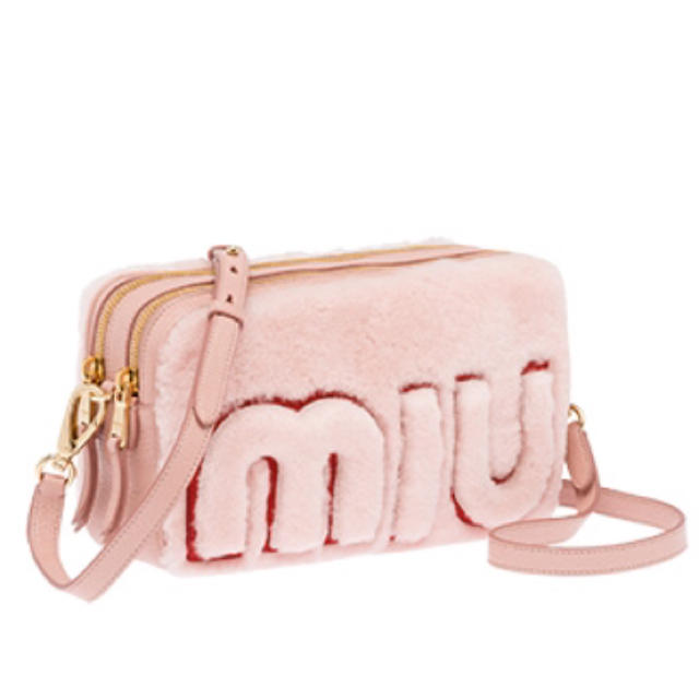 ミュウミュウ ピンク ファー ショルダーバッグMIUのmiumiu