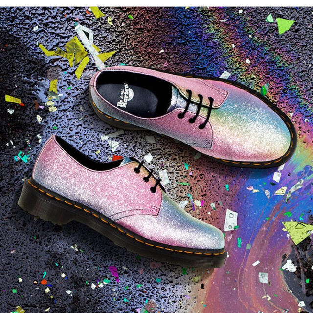 最新作の Dr.Martens - レインボーシューズ Martine Dr. ローファー 高い買取 専用です‼️ドクターマーチンホーリー厚底リボン パテント ローファー/革靴