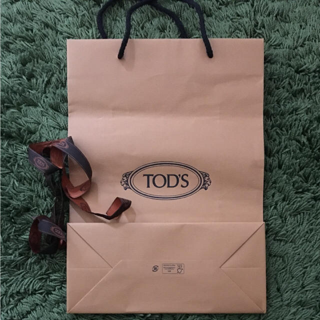 TOD'S(トッズ)の TOD'S ショッパー リボン付き レディースのバッグ(ショップ袋)の商品写真