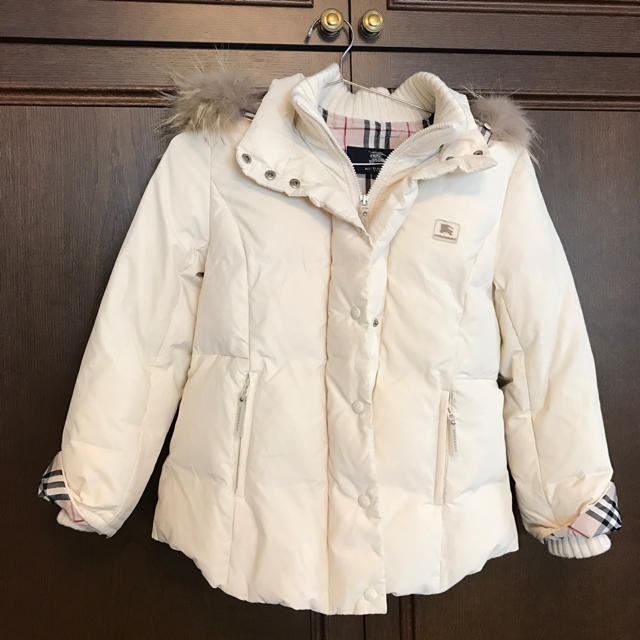 BURBERRY(バーバリー)のバーバリー☆女の子 ダウンジャケット140 キッズ/ベビー/マタニティのキッズ服女の子用(90cm~)(ジャケット/上着)の商品写真