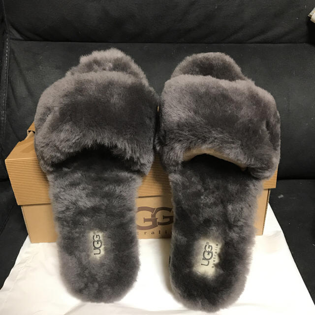 UGGファースリッパ グレー 新品未使用