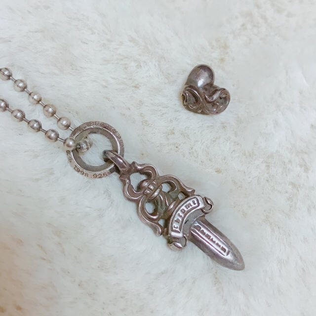 Chrome Hearts(クロムハーツ)のクロムハーツ♡ダガーチャーム&ハートピアス レディースのアクセサリー(ネックレス)の商品写真