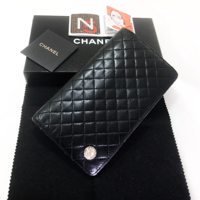 CHANEL(シャネル)のCHANEL マトラッセ 二つ折り長財布 レディースのファッション小物(財布)の商品写真