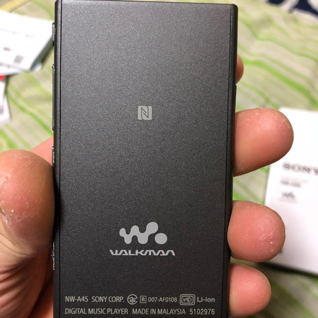 SONY WALKMAN NW-A45 - 2