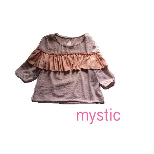mystic(ミスティック)のmystic胸フリルブラウスピンク レディースのトップス(シャツ/ブラウス(長袖/七分))の商品写真