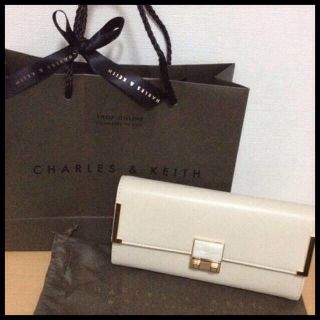 チャールズアンドキース(Charles and Keith)のチャールズ&キース 長財布 ラッピング付(財布)