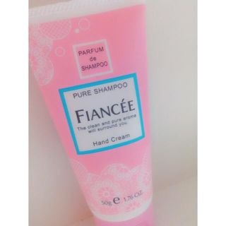 フィアンセ(FIANCEE)のFIANCE ハンドクリーム(ハンドクリーム)