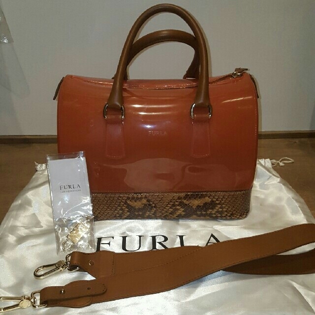 Furla(フルラ)の✔最終値下げ▼▼FURLA キャンディバッグ パイソン👜 レディースのバッグ(ハンドバッグ)の商品写真