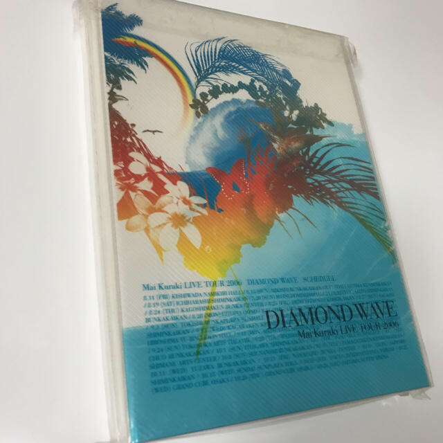 【美品】倉木麻衣 DIAMOND WAVE LIVE TOUR 2006 パンフ エンタメ/ホビーのタレントグッズ(ミュージシャン)の商品写真