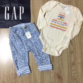 ベビーギャップ(babyGAP)のベビーギャップ☆花柄パンツのみ80センチ(ロンパース)