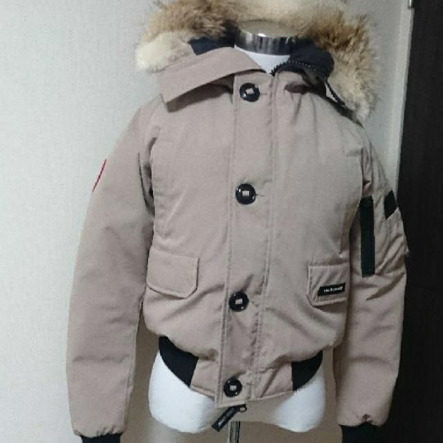 CANADA GOOSE(カナダグース)の未使用カナダグース  sサイズ レディースのジャケット/アウター(ダウンジャケット)の商品写真