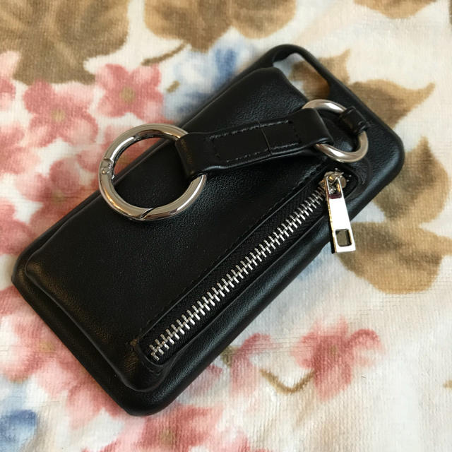 ZARA(ザラ)のZARA iPhoneケース スマホ/家電/カメラのスマホアクセサリー(iPhoneケース)の商品写真