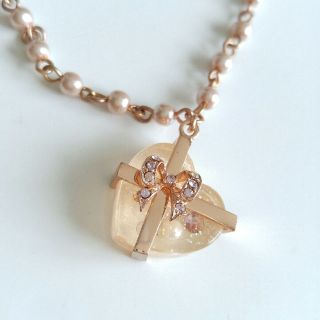 アクシーズファム(axes femme)のギフトボックス風ハート型ネックレス♡ピンクゴールド♡アクシーズ(ネックレス)